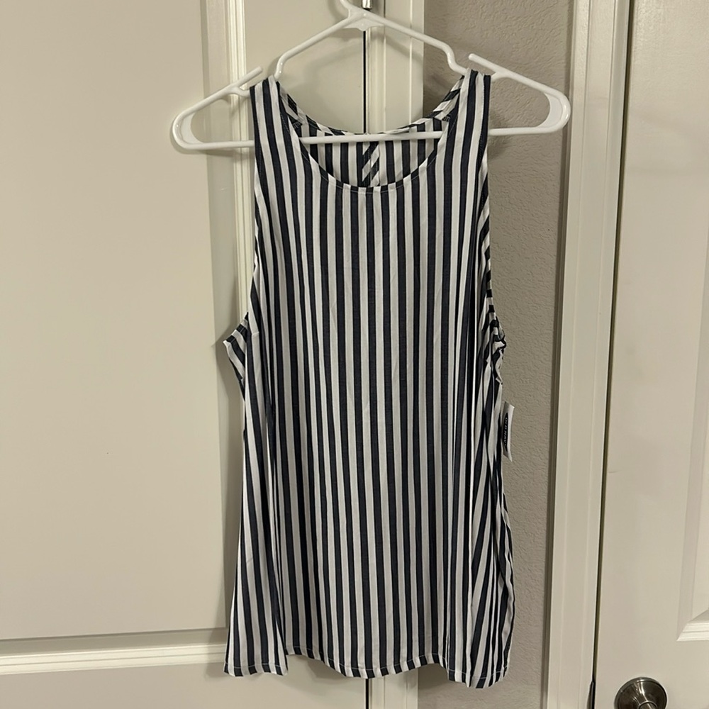Sleeveless blouse